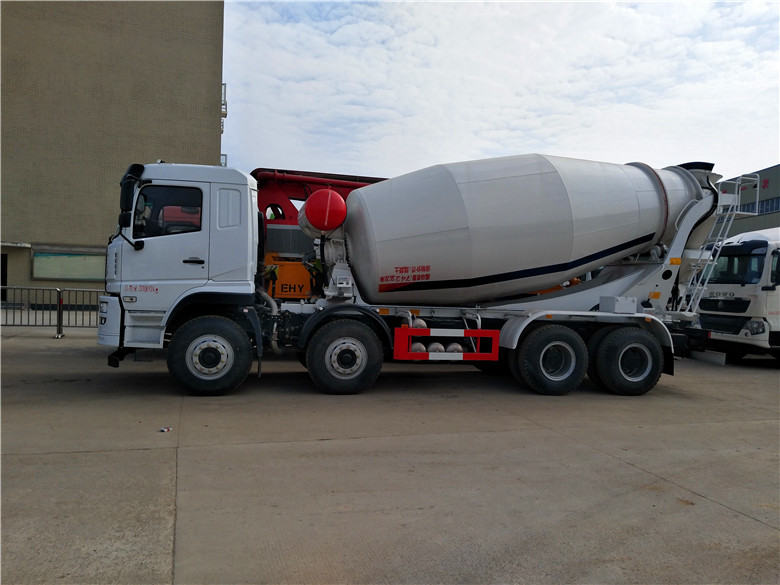 軒德10-12方輕量化攪拌車(chē)