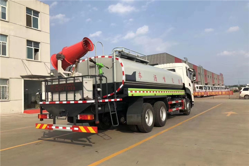 東風(fēng)天龍后八輪20噸噴霧車(chē)，國(guó)六綠化噴灑車(chē)