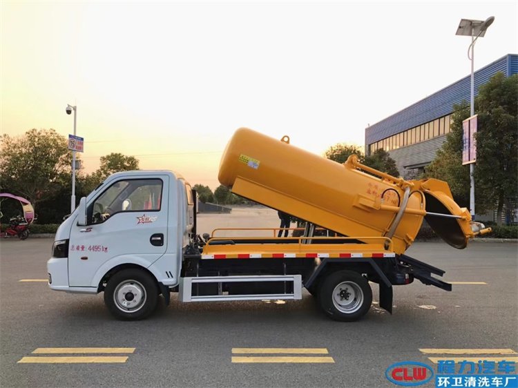 東風(fēng)途逸2方地庫吸污車